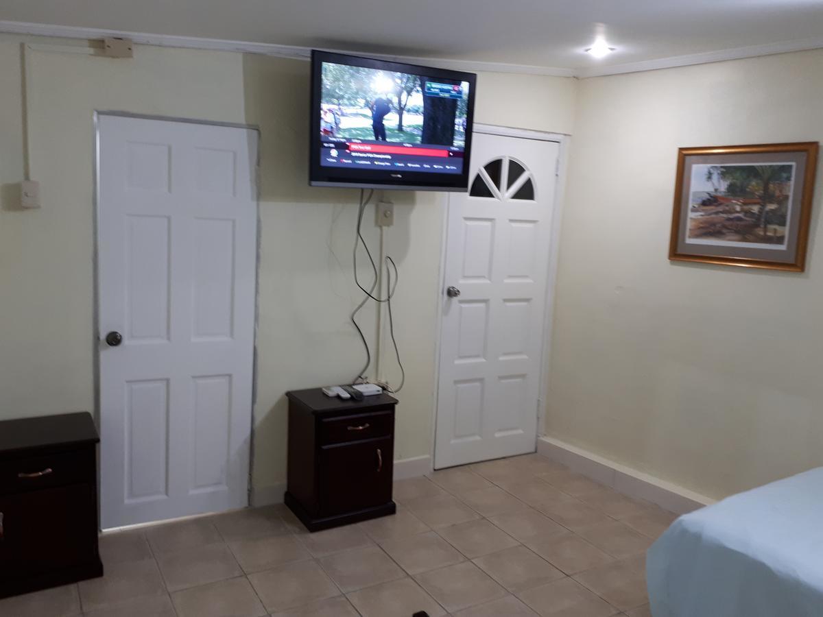 Woodbrook On The Avenue Port of Spain Exterior foto